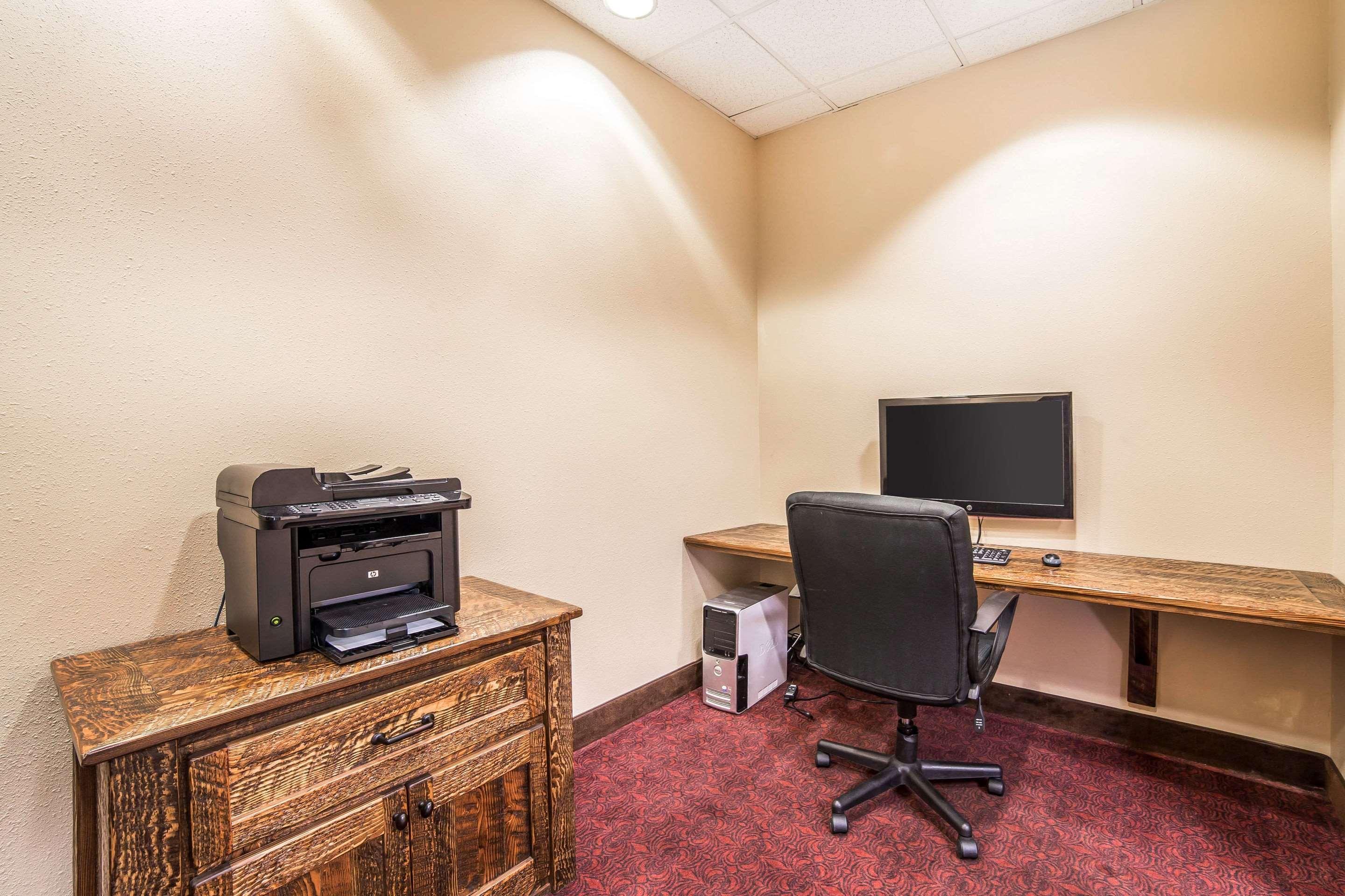 Studio 6 Suites Butte Mt I-90 I-15 Экстерьер фото